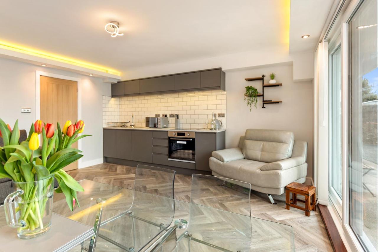 Pleasant View - Direct Beach Access, Sea Views And Parking Saundersfoot Extérieur photo